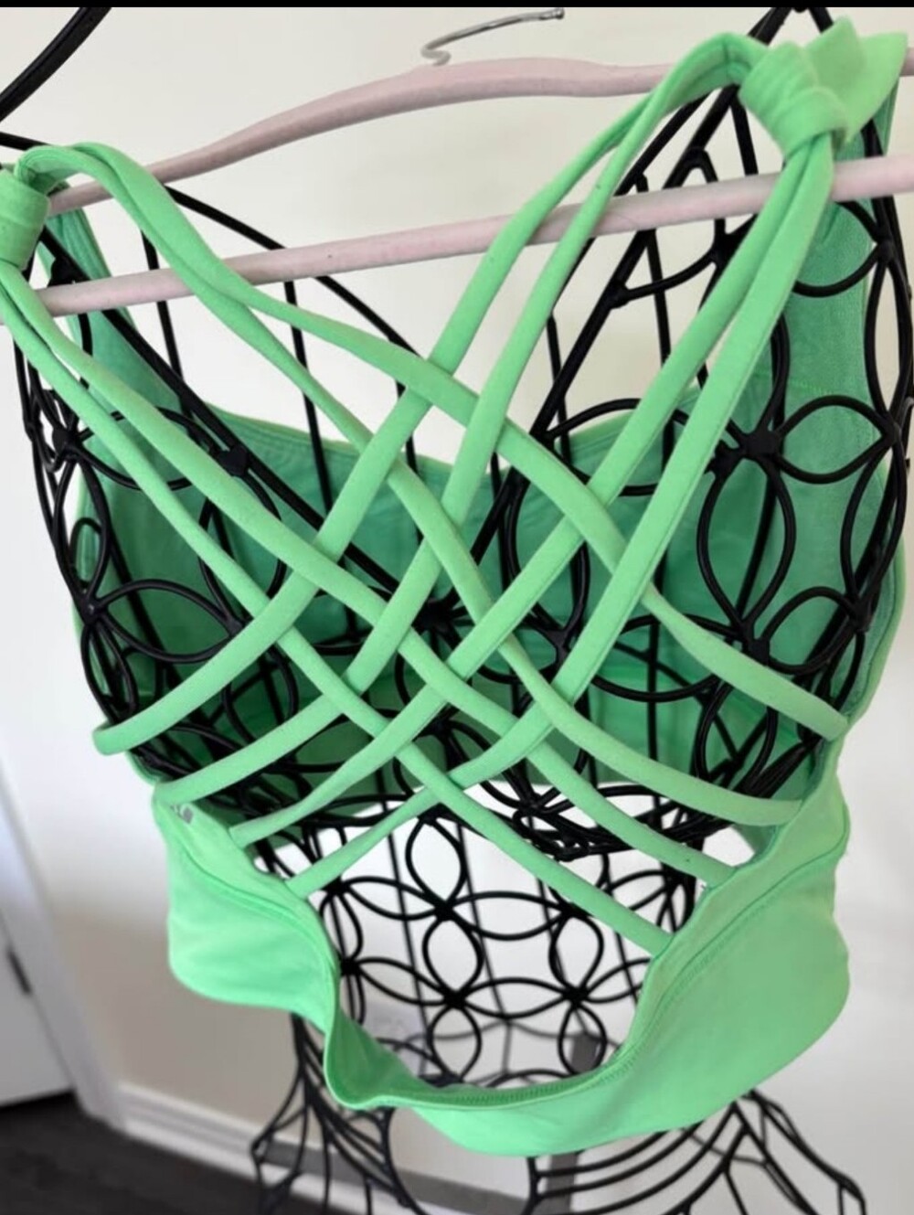 🍋 Lululemon Free to Be Longline Strappy Back Yoga Bra Vibrant Green 🍏💚